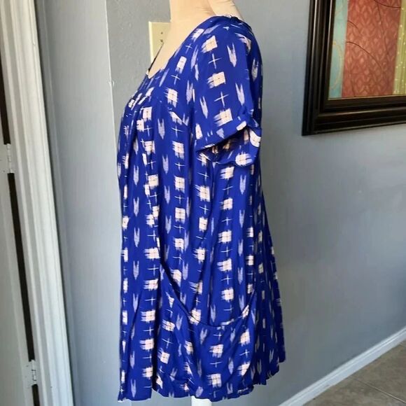 Anthropologie Women's Blue and White Blouse - Picture 3 of 7